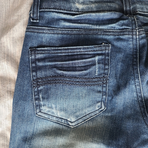 Machine Distressed Jeans - Picture 3 of 9